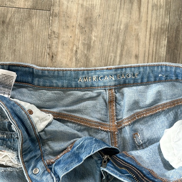 AE HIGHEST RISE 90’S BOYFRIEND SHORT AMERICAN EAGLE - Picture 4 of 7